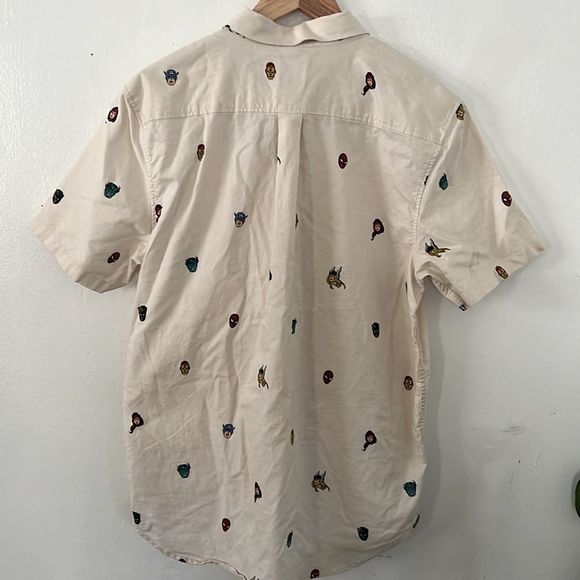 Marvel ĂâVans super hero button down shirt Thor
Spider-Man - Picture 5 of 6